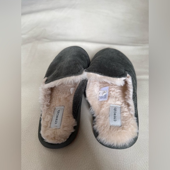 J. Crew crewcuts boy corduroy Slippers - Picture 2 of 9